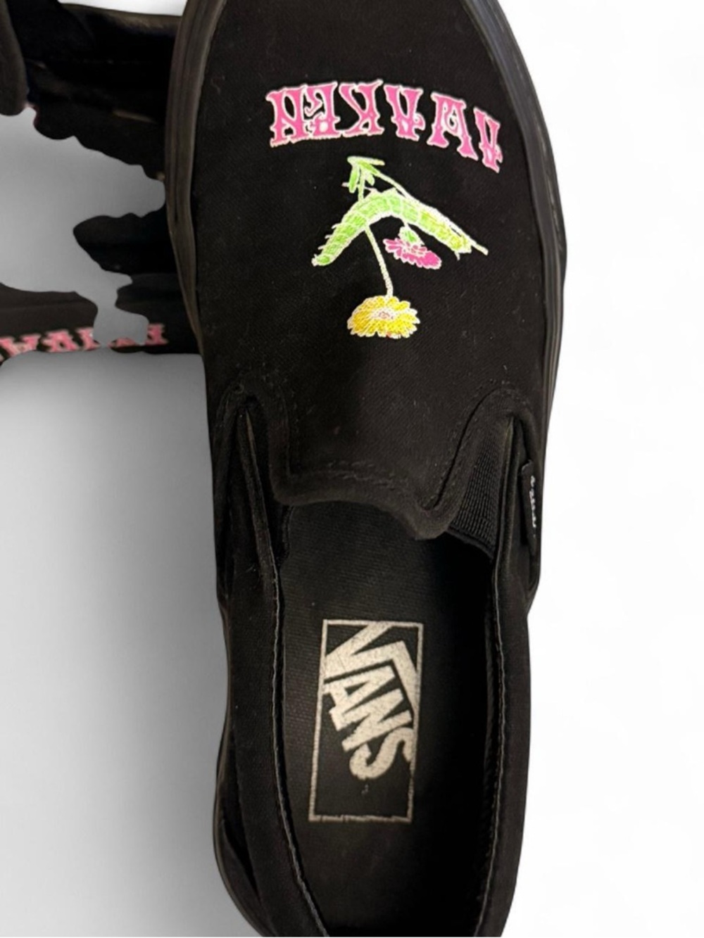 Vans - Picture 5 of 5